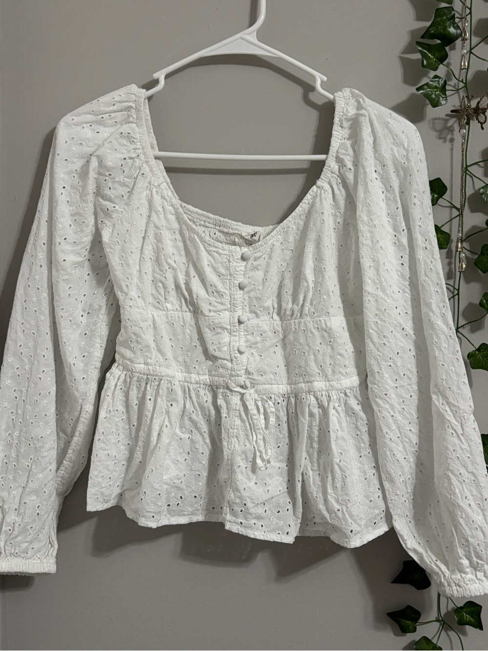 Aerie Women’s White Eyelet Peplum Blouse - Stylish Scoop Neck Top